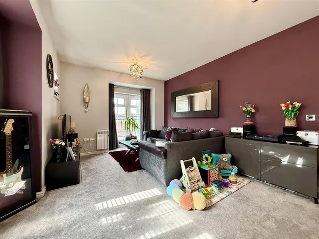 Holland Close, Loughborough, photo 2