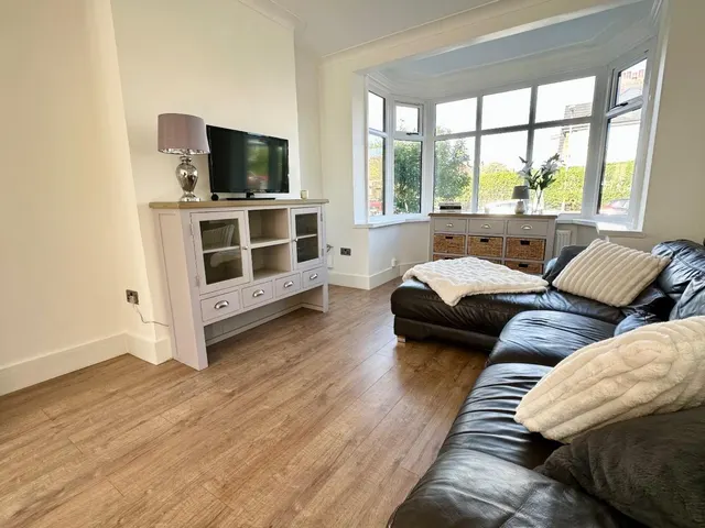 Waverley Avenue, Blackpool, FY1, photo 2