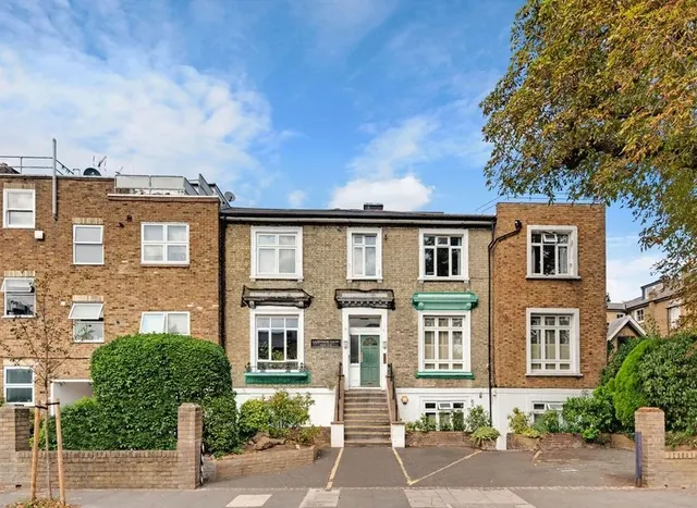 The Grove, Ealing, W5, photo 1