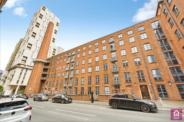 Cambridge Street, Southern Gateway, M1, photo 1