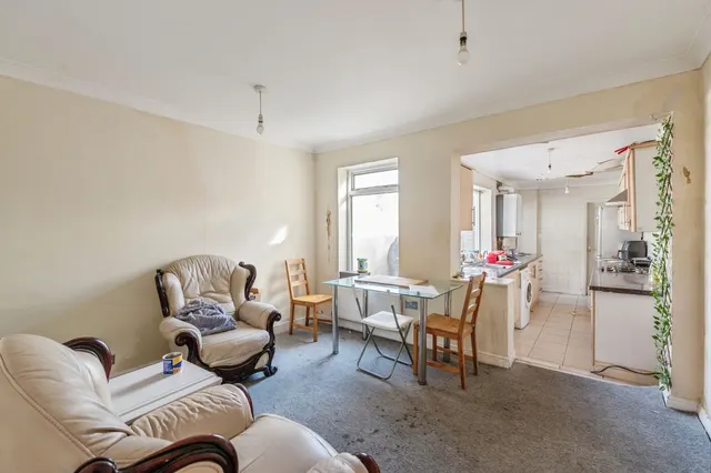 Photo 2 — Whitehall Lane, Grays, Essex, RM17