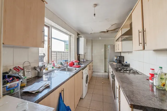 Photo 3 — Whitehall Lane, Grays, Essex, RM17