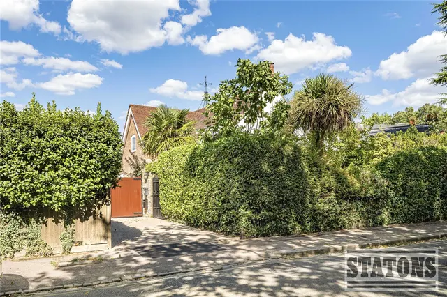 Photo 2 — Dury Road, Hadley Green, Hertfordshire, EN5 5PU