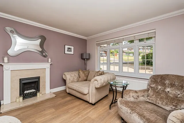 Sutherland Chase, Ascot, SL5, photo 3