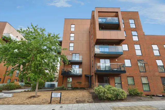 Callender Road, Erith, DA8, photo 1