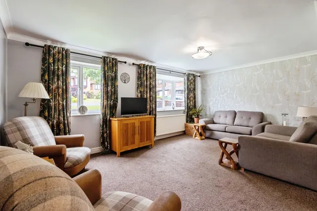 Photo 2 — Woodmoor Rise, WAKEFIELD, West Yorkshire, WF4