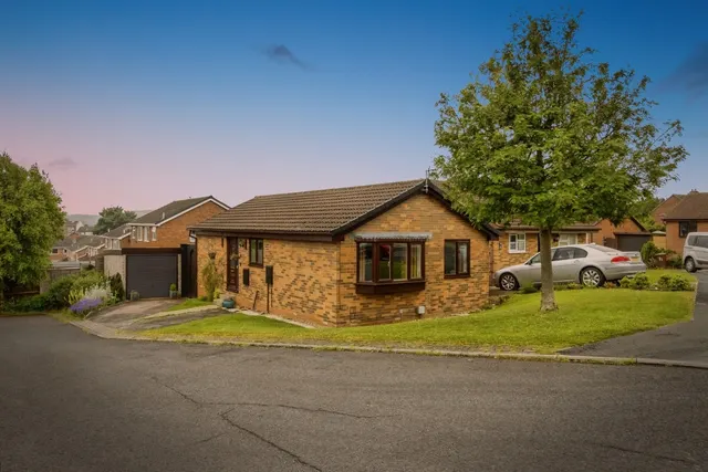 Woodmoor Rise, WAKEFIELD, West Yorkshire, WF4, photo 1