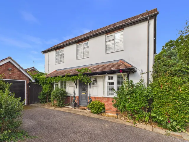 Farriers Road, Combs Ford, photo 1