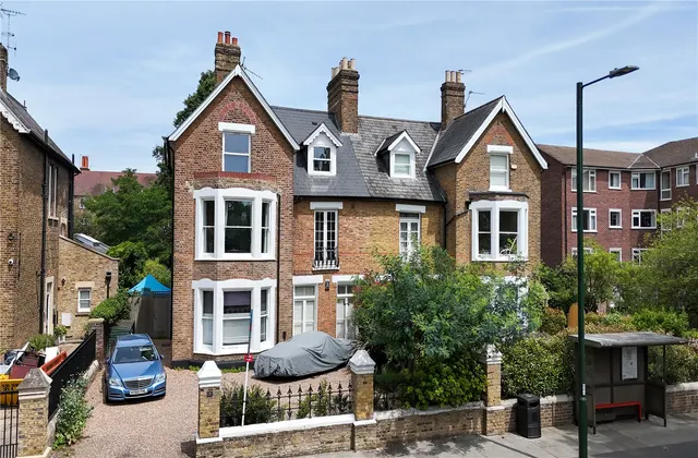 Kew Gardens Road, Kew, TW9, photo 1