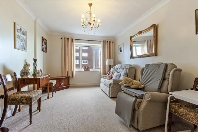 Photo 3 — Gratwicke Road, Worthing