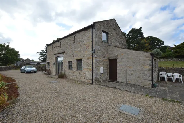 Oak Grange Barn and Annexe, Melmerby, photo 2