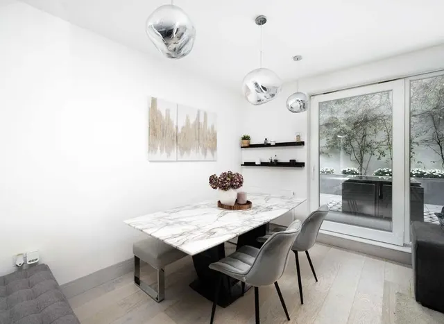 Adams Close, Finchley, N3, photo 3