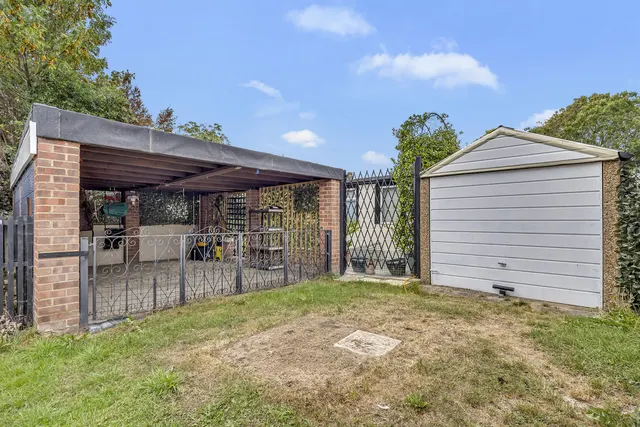 Photo 3 — Marlborough Road, Romford, RM7 8AJ