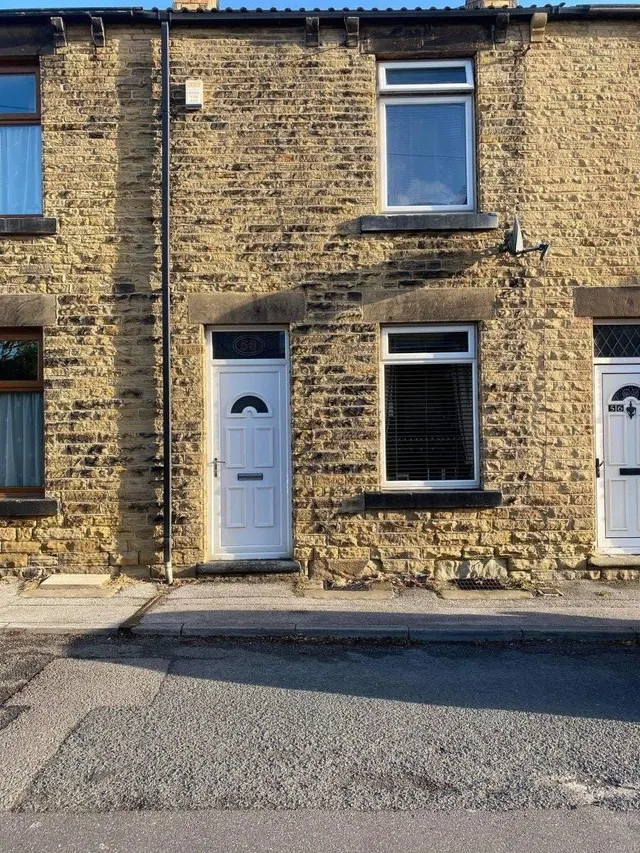 Summer Lane, Wombwell, photo 1