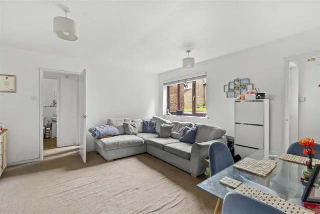 Birinus Close, High Wycombe, HP12, photo 3