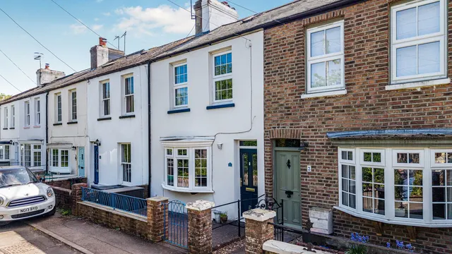 Mead Road, Edenbridge, TN8, photo 1