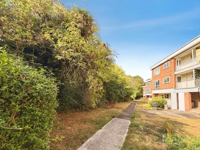 Whites Row, Kenilworth, CV8, photo 2