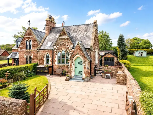 Raby Mere Road, Raby Mere, CH63, photo 1