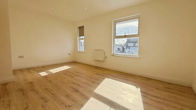 Hambridge Road, Newbury, RG14, photo 2
