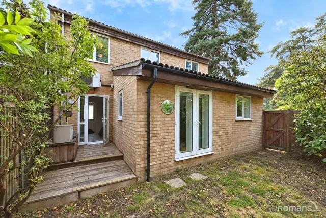 Pembroke, Bracknell, RG12, photo 3