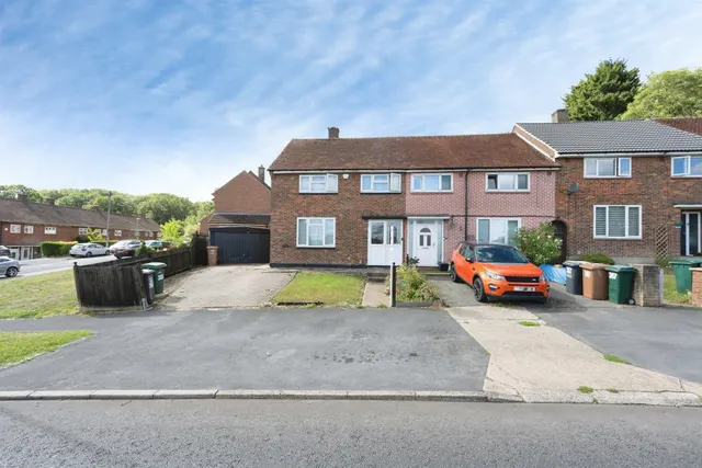 Prestwick Road, WATFORD, photo 1