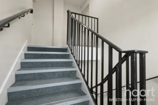 Macfarlane Chase, Weston-Super-Mare, BS23, photo 3