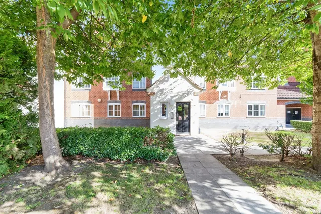Node Way Gardens, Welwyn, AL6, photo 1