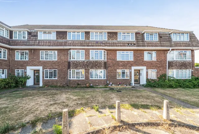 Photo 2 — Goodwood Close, Morden, SM4 5AW