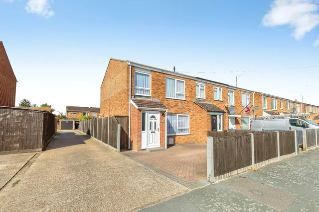 Pannell Road, Isle of Grain, ME3, photo 2