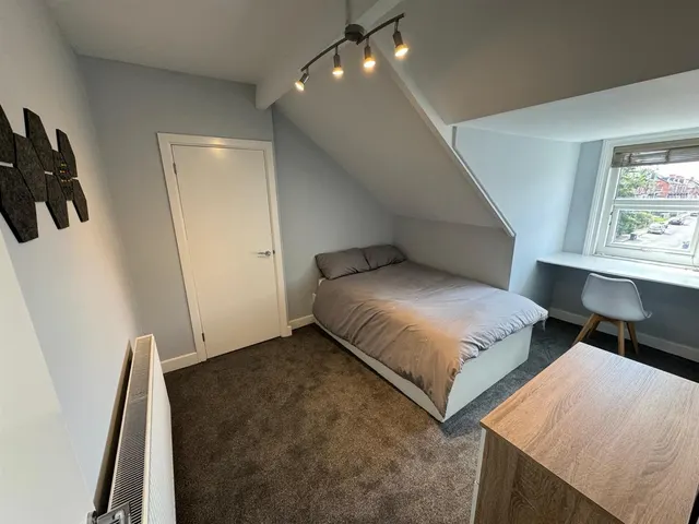 Royal Park Road, Hyde Park, LS6, photo 2