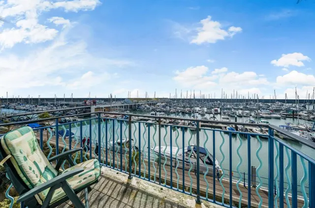 The Strand, Brighton Marina Village, BN2, photo 3