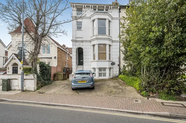 Waverley Road, Southsea, PO5, photo 1