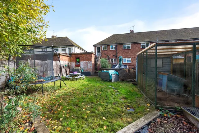 Photo 2 — Underwood Avenue, Ash, Guildford, Surrey, GU12 6PR