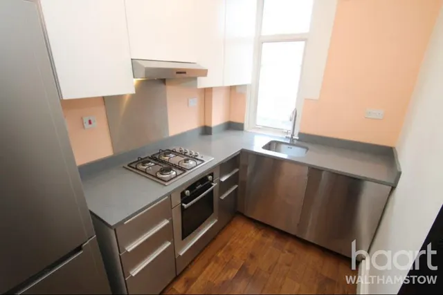 Rochdale Road, Walthamstow -, E17, photo 2