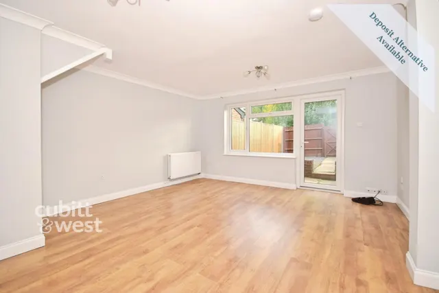 AVAILABLE NOW! Sycamore Drive, East Grinstead, RH19, photo 1