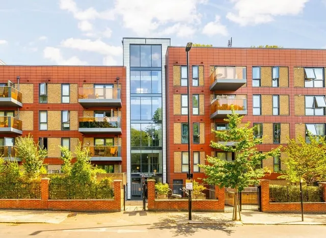 East Acton Lane, Acton, W3, photo 1