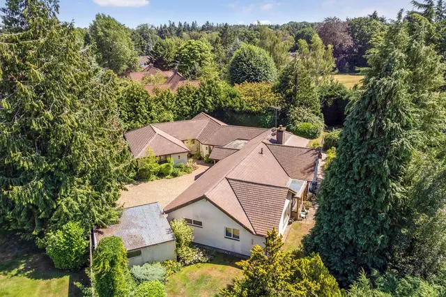 Appleton Close, Little Chalfont, Buckinghamshire, HP7 9QQ, photo 1