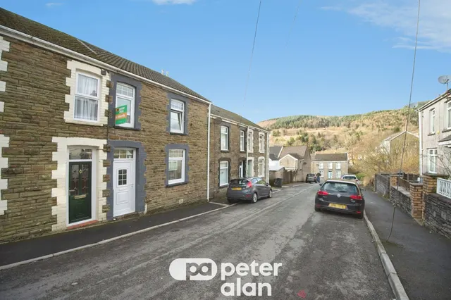 Matthews Street, Port Talbot, SA13, photo 1