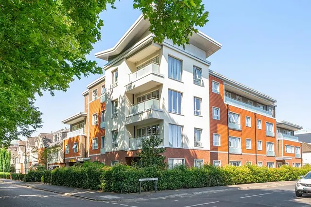 Maybury Road, Woking, GU21, photo 3