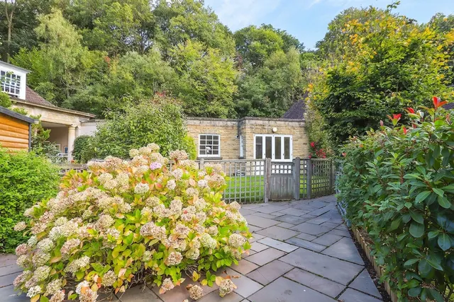 King Edwards, Rivelin, S6, photo 3