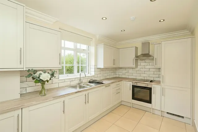 King Edwards, Rivelin, S6, photo 2