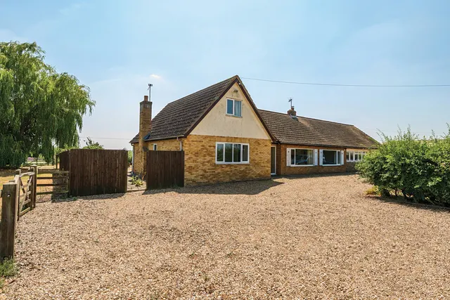 Heath Road, Warboys, PE28, photo 3