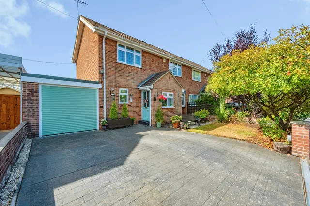 Silver Lane, Thulston, DE72, photo 1