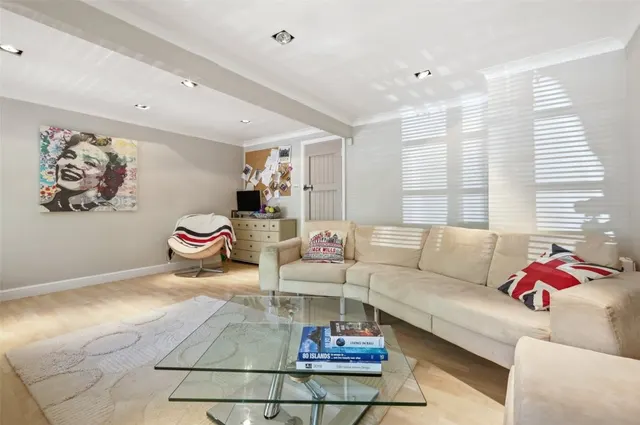 with 5 bedrooms in Sheering, Bishops Stortford, CM22, photo 3