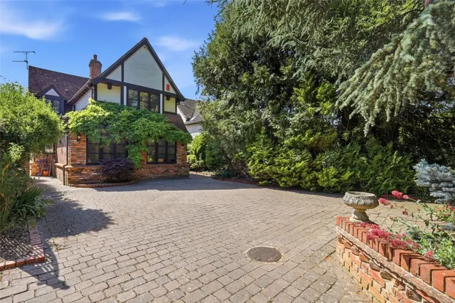 with 5 bedrooms in Sheering, Bishops Stortford, CM22, photo 1