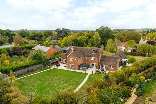 Main Road, Biddenham, MK40, photo 3