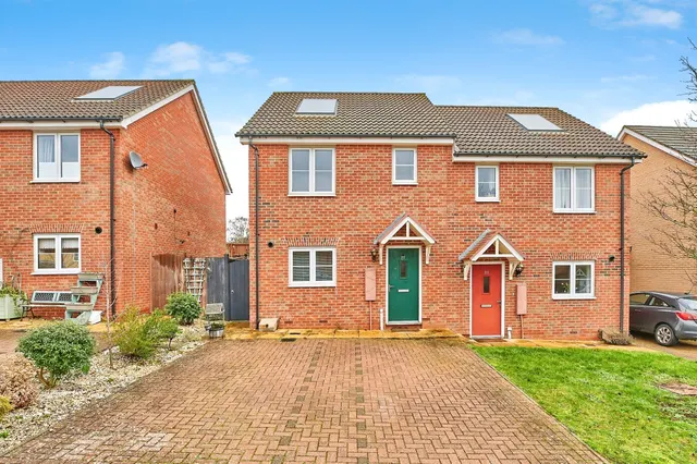 Strachey Close, Saffron Walden, CB10, photo 1
