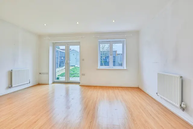 Strachey Close, Saffron Walden, CB10, photo 3