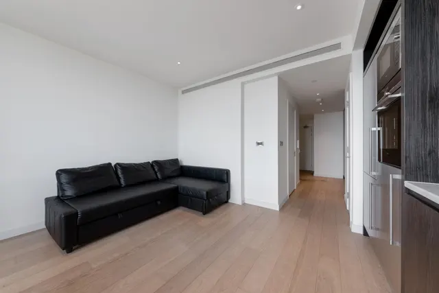 Biscayne Avenue, E14, photo 2