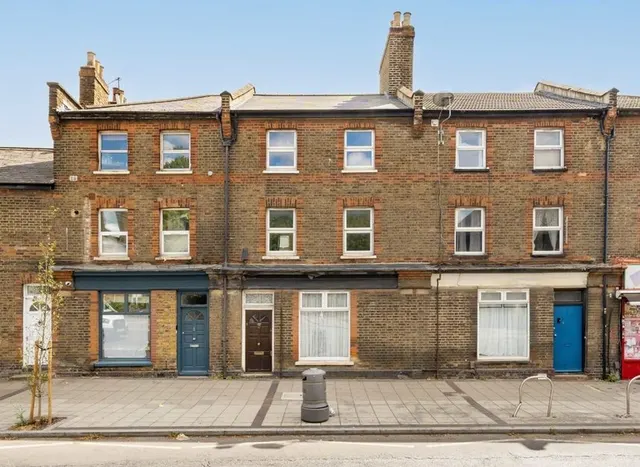 Old Oak Lane, Willesden Junction, NW10, photo 1